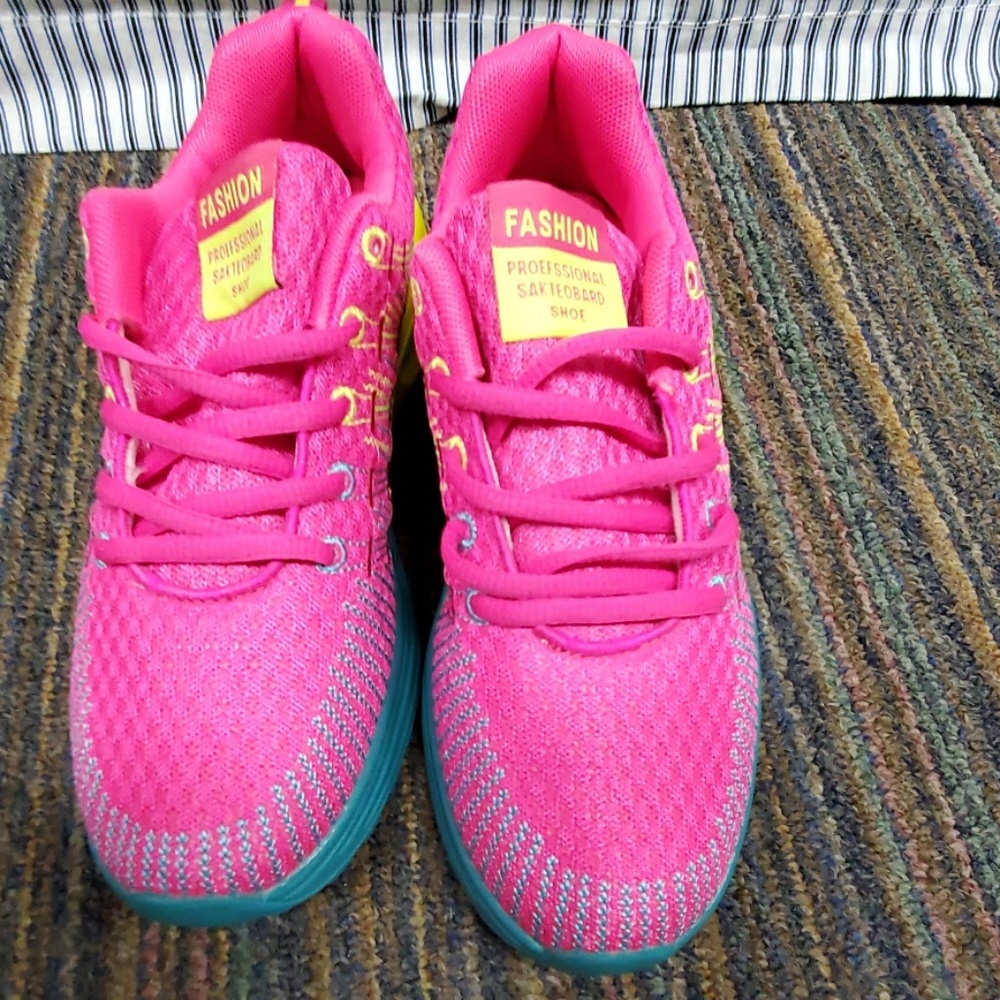 Women Sneaker